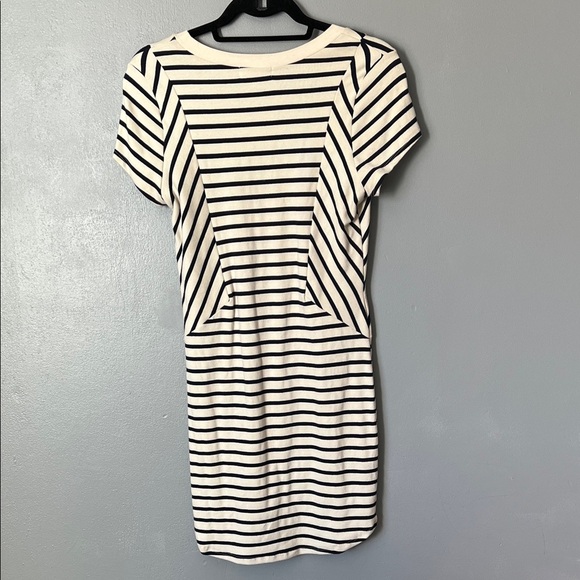 Montreau Women’s Striped Nautical Short Sleeve Mini Geometric PatternDressLarge - Picture 5 of 6